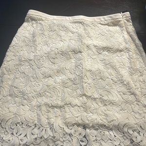 Lace skirt